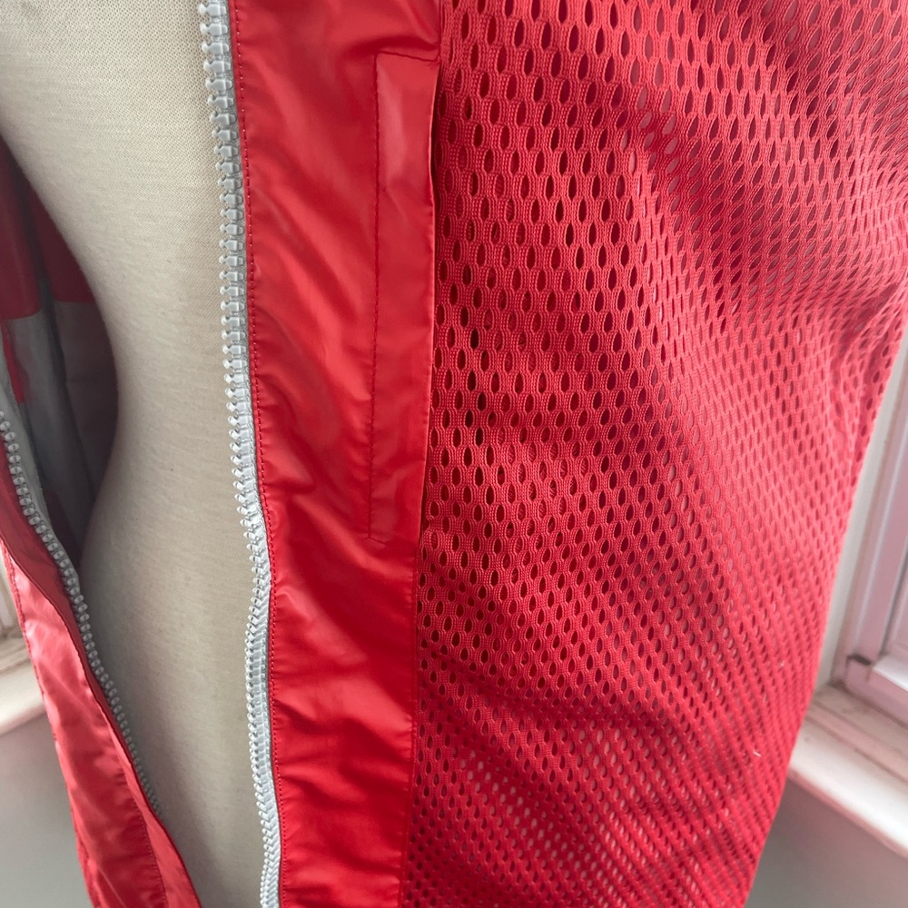 CHANEL Red and Gray Jacket with Hood - Picture 9 of 11